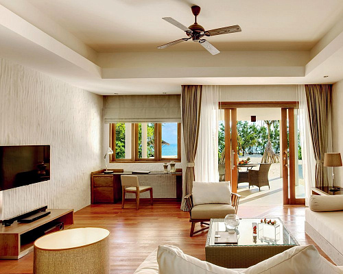 Hideaway Beach Resort & Spa фото 27